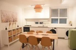 RoseBrickHouse - Jangheung