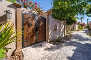 Casa Dos Perros - Nopoló