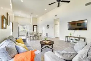 6 Mi to State Farm Stadium Home with Fenced Yard! - 皮奥里亚