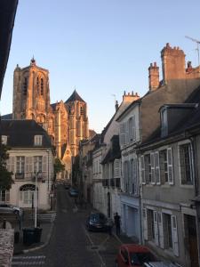 Studio Cosy - Bourges Hypercentre - 100 m de la Cathédrale