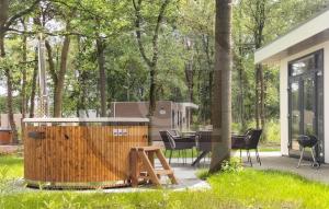 2 Bedroom Amazing Home In Hellendoorn