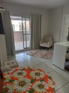 Apartamento quadra mar meia praia