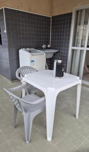 Apartamento quadra mar meia praia