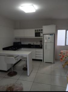 Apartamento quadra mar meia praia