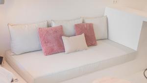 Central Luxurious Athens Suites- walk to Acropolis - by Good Life suites