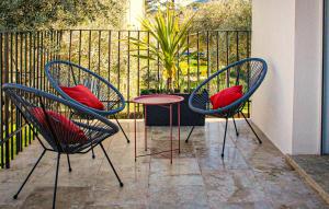 Maisons de vacances 3 Bedroom Cozy Home In Mormoiron : photos des chambres