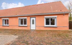 Lovely Home In Ledinghem With Wifi