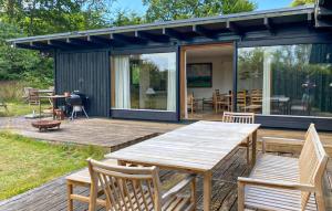 4 Bedroom Beautiful Home In Vejby