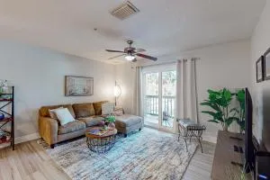 Sunset Cove - Melbourne