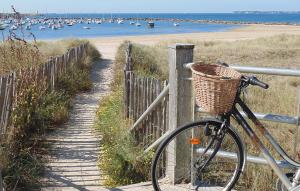 Maisons de vacances Cozy Home In Saint Lyphard With Wifi : photos des chambres