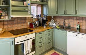 1 Bedroom Beautiful Home In Uddevalla