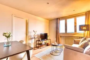 Le Panoramique - Grand T2 métro B Oullins - 圣热尼拉瓦勒