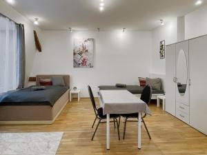 Apartments-Alt-Marzahn