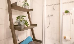 Helles Apartment nähe Uni-Klinik mit Super Lage - W-Lan - Balkon in den Innenhof