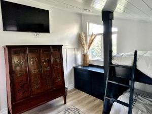 Spacious 4BR Mountain View 5 min to PC Resort