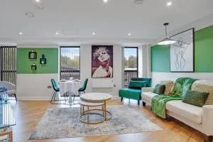 Luxury, City Centre escape - 加福斯