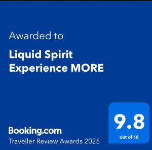 Liquid PARIDISE Noosaville houseboat "Experience More"