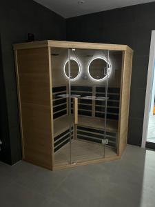 The Cleveland Retreat - sauna stay