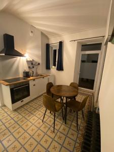 Appartements L-Imprimerie A3, studio cosy au coeur de La Roche ! : photos des chambres