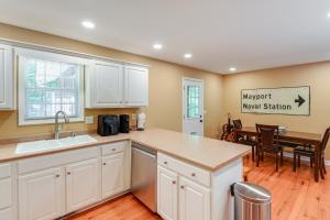 Cozy Hermitage Home with Deck 11 Mi to Nashville!