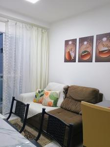 Apê a 300 metros da praia, 2dorm, garagem, elevador