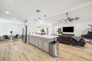 Beautiful 3BD 2BATH Comfortable Home In Houston