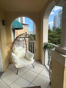 Urban Luxe Aventura 22 Retreat