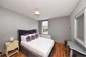 Central Knutsford Apartment - Pickmere