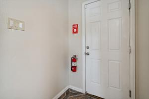 La Casita - Pool, Patio, Pacman!