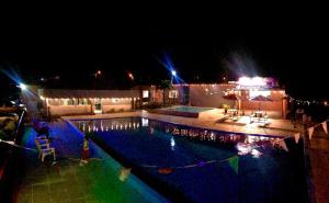 Isabella Hostel and Pool