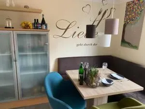 Möblierte Wohnung mit Balkon - Balzhausen