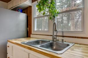 Deck & 2-Acre Yard: Quiet Getaway in Crandall!