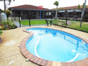 Tropic Coast Motel