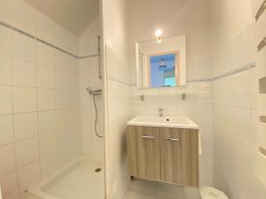 Maisons de vacances Holiday Home in Kairon near the Beach : photos des chambres