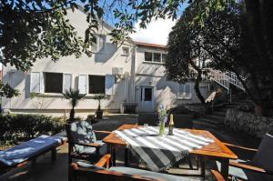 Apartments with parking space Dubrovnik - 4732