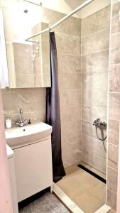 Apartments with WiFi Zagreb - 23693