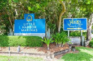 Little Harbor Resort #301 Tampa Bay FL Beach, Nautical Paradise