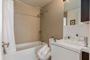 Belarte Suites - Downtown Toronto - CN Tower & Rogers Centre