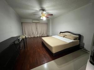 Srivara condo Rachada