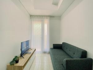 Good and Homey 1BR at Boutique Kemayoran Apartment By Travelio