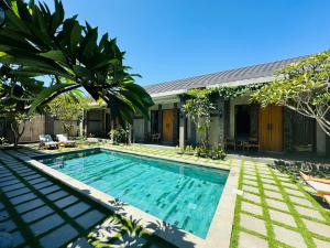 dulu villa room Z in uluwatu 3 mins to beach