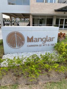 Splendid condo with a sea view