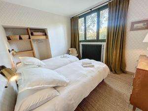 Maisons de vacances Maison d'exception a 80m de la plage avec acces direct, proche commerces, terrasse, BBQ, WiFi inclus - FR-1-361-375 : photos des chambres