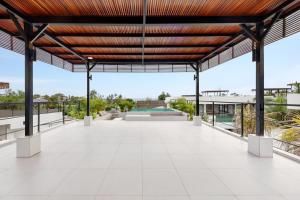 3BR Private Villa 300m from Beach