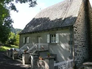 Gîte 6 pers à Thiézac, Balcon, Terrasse, Animaux admis - FR-1-742-622 - Raulhac