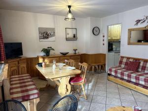 Studio chaleureux et spacieux pour 2 à Méribel, proche des pistes - FR-1-180-653