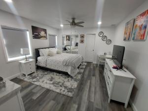 NICE PLACE Studio1 of 2