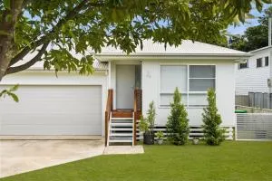 Modern in Margate with Pool - Клонтарф