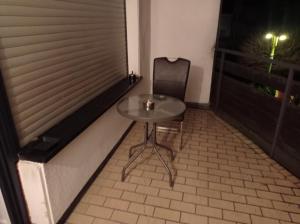 Work and Stay Sundern-Allendorf Modernisierte Unterkunft mit 5 Betten plus Schlafcouch mit Balkon