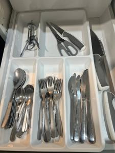 10 minutes to Montreal entire place 2 bedrooms private entrance